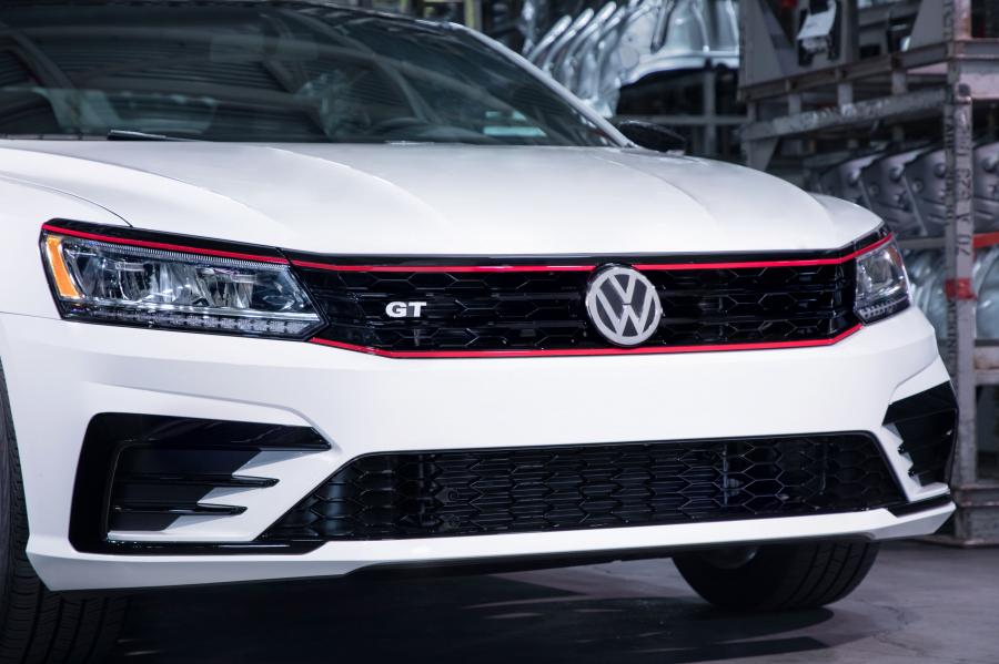 Детали экстерьера Volkswagen Passat GT (NMS) 2018 года  (фото 6 из 24)
